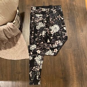 Victoria’s Secret floral leggings